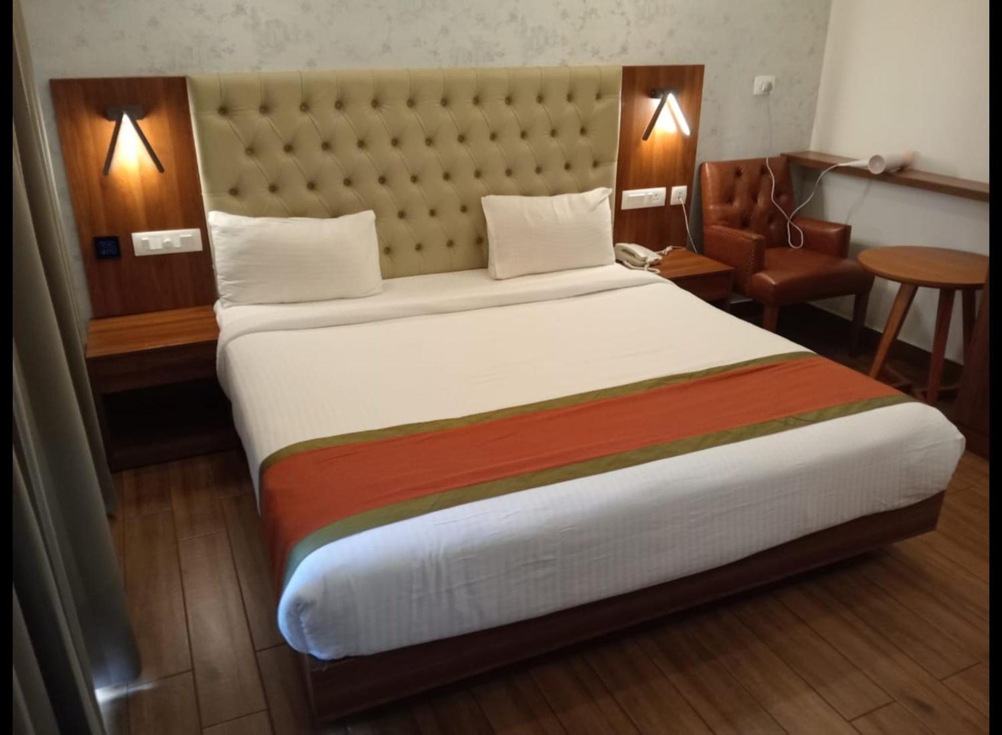 British County Resorts Anachal Extérieur photo
